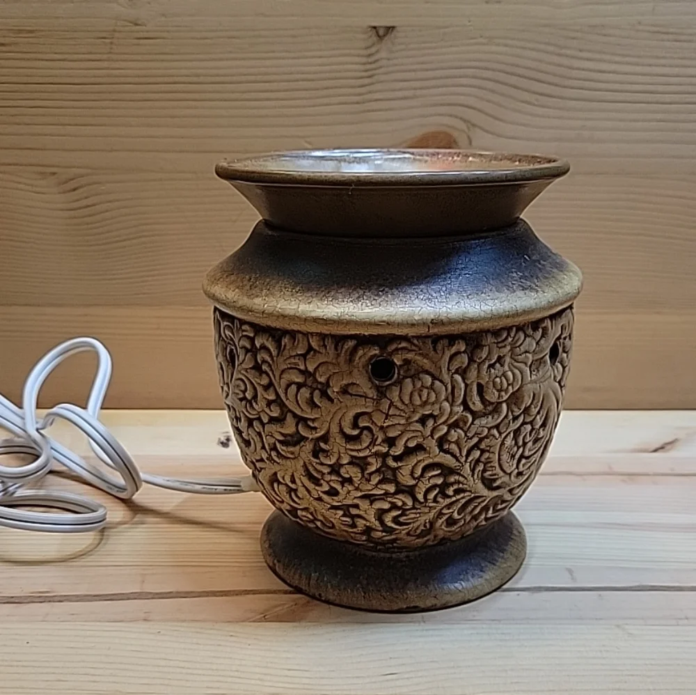 Large Beige Crackled Scroll Design Wax Warmer Works